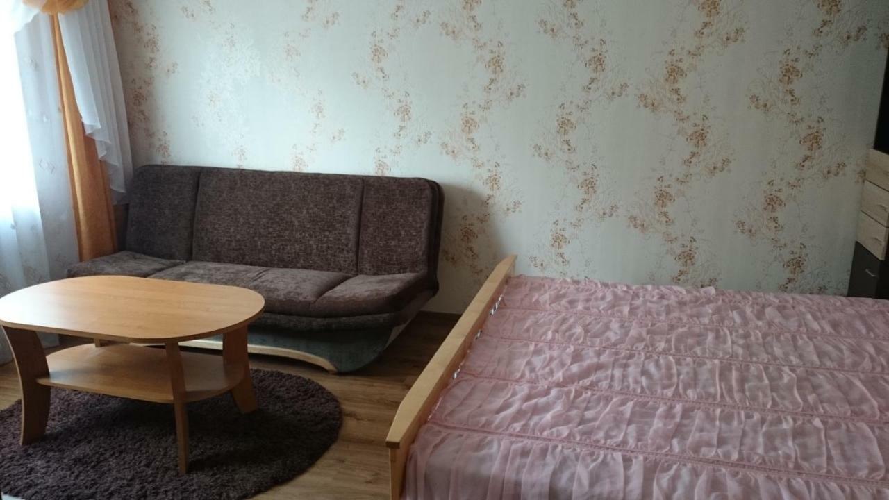 Апартамент В Центре Города, Stacijas 111 다우가프필스 외부 사진